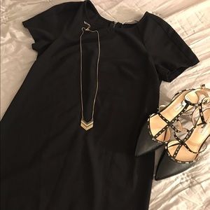 💥Black Wayf Shift Dress