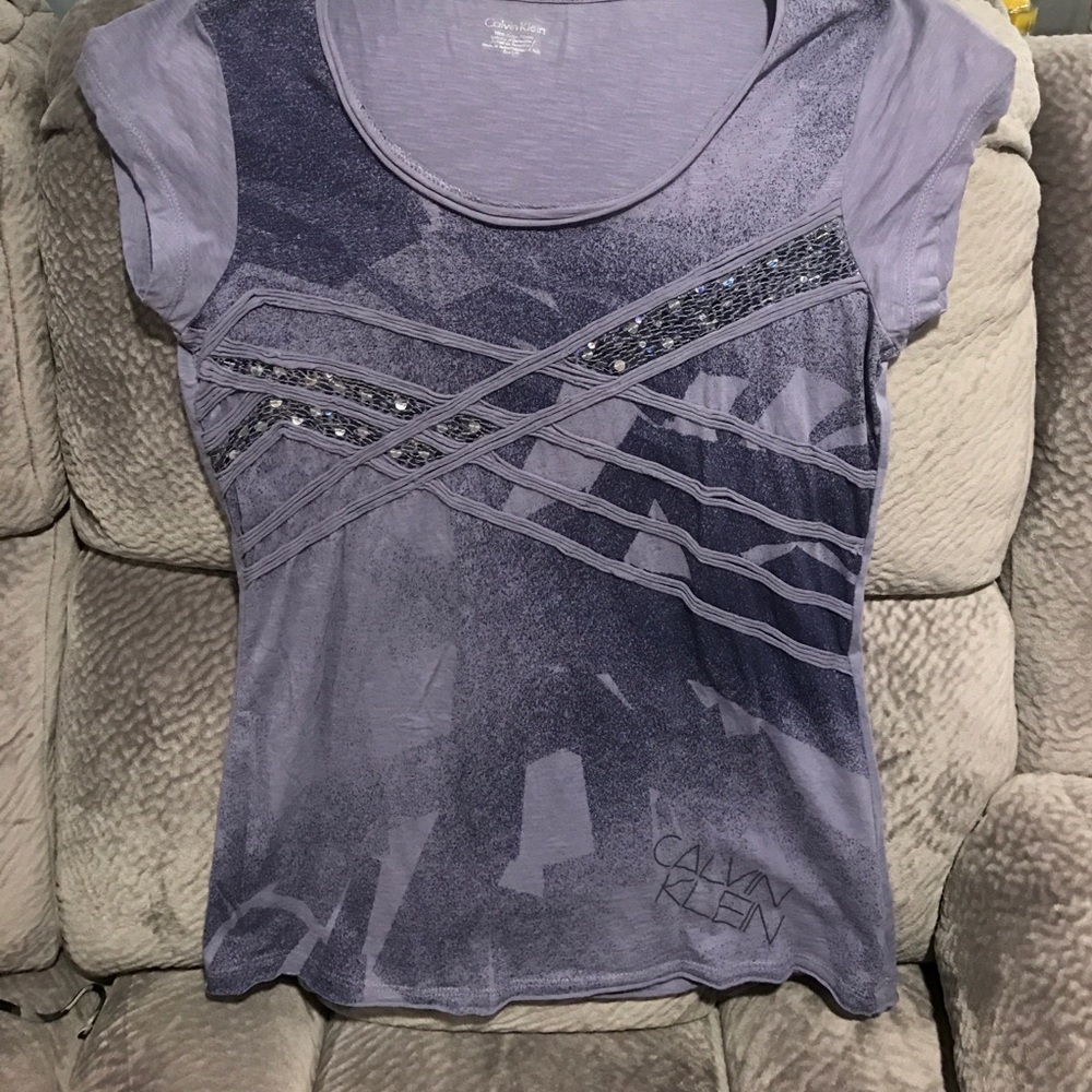 ❌SOLD ❌no longer available❌Calvin Klein tee