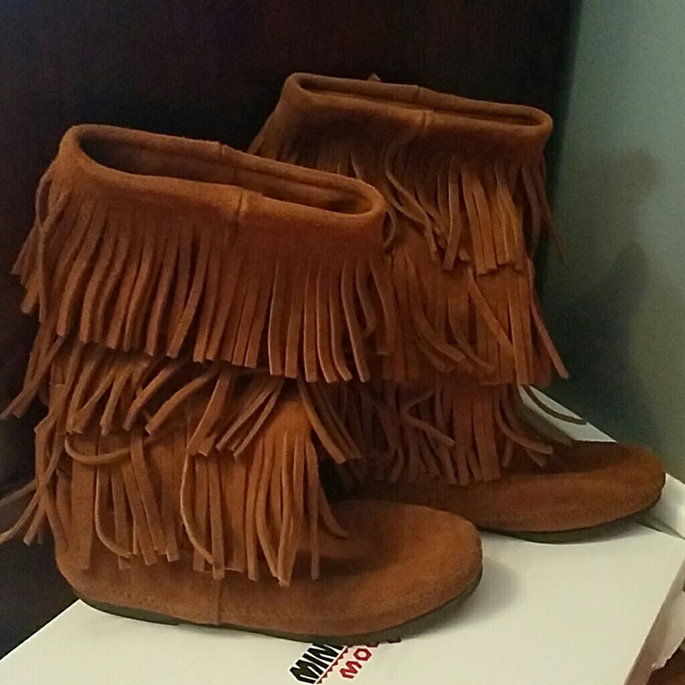 Minnetonka Fringe boots