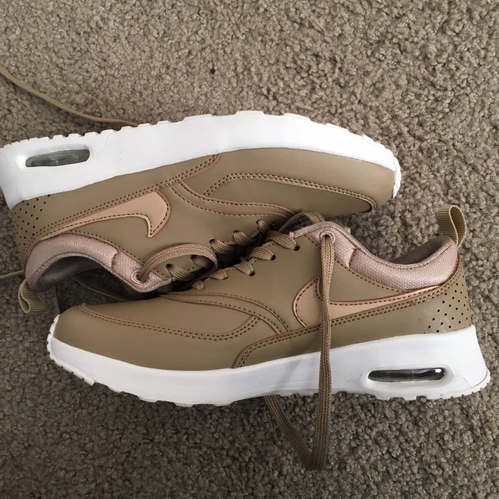 Nike Thea Desert Camo (read description)