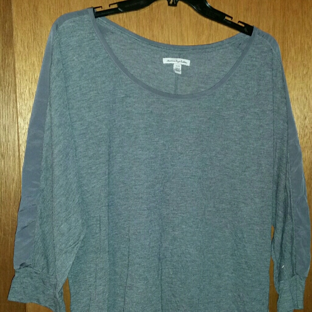 American Eagle top