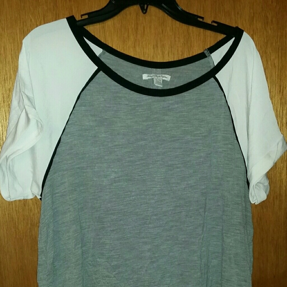 American Eagle top