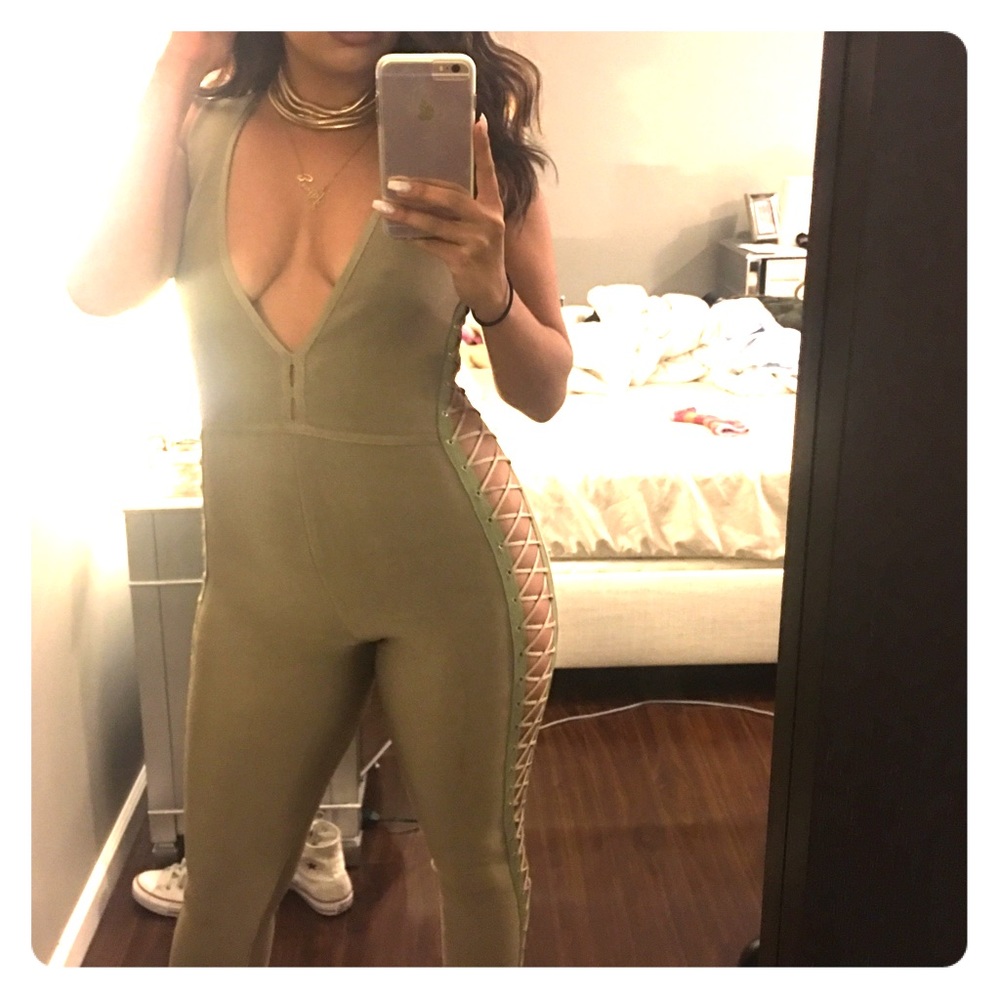 Miss Circle Deep V jumpsuit