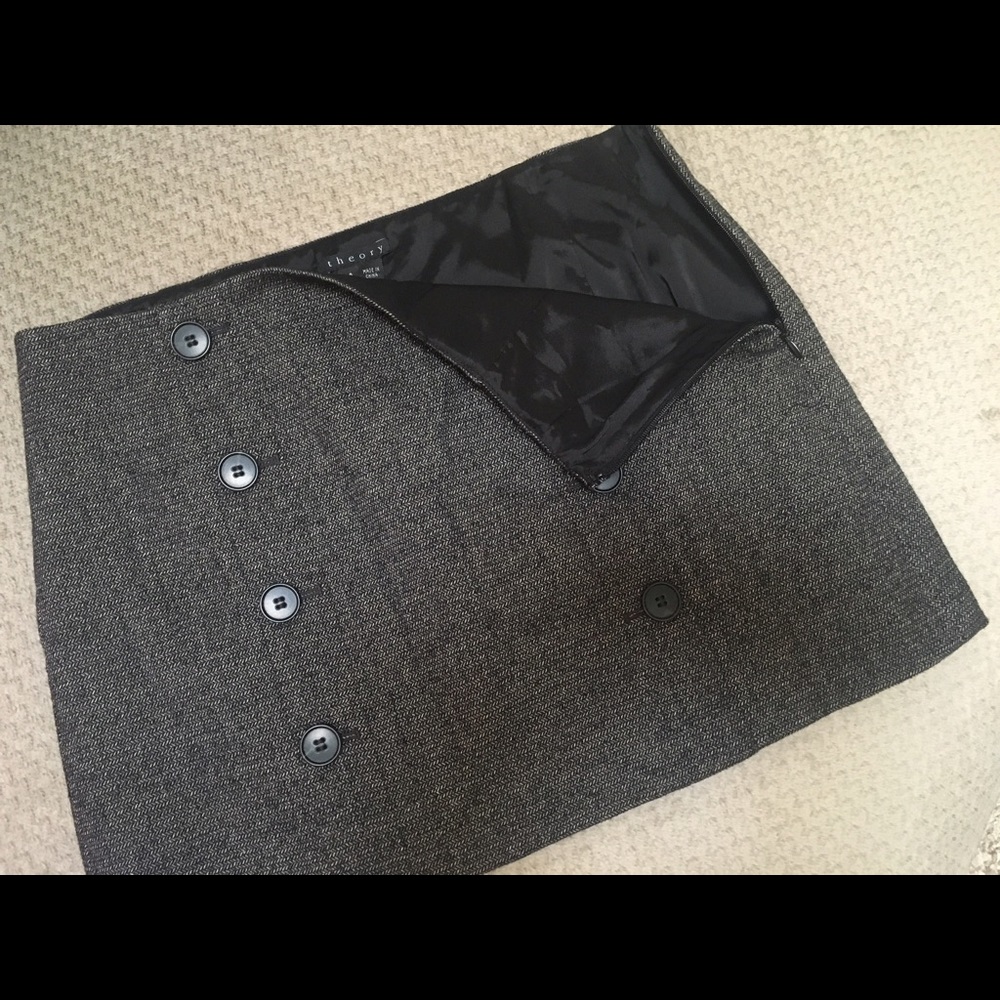 Skirt size 4 Theory