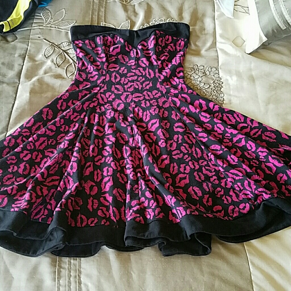 Strapless dress
