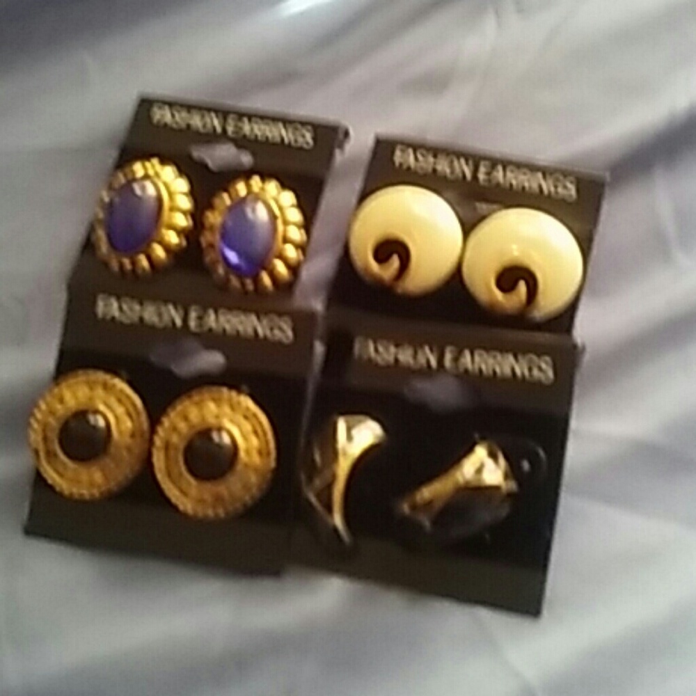 Retro earring set
