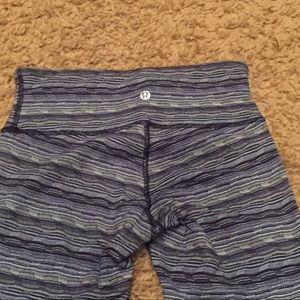 Lululemon pants size 4