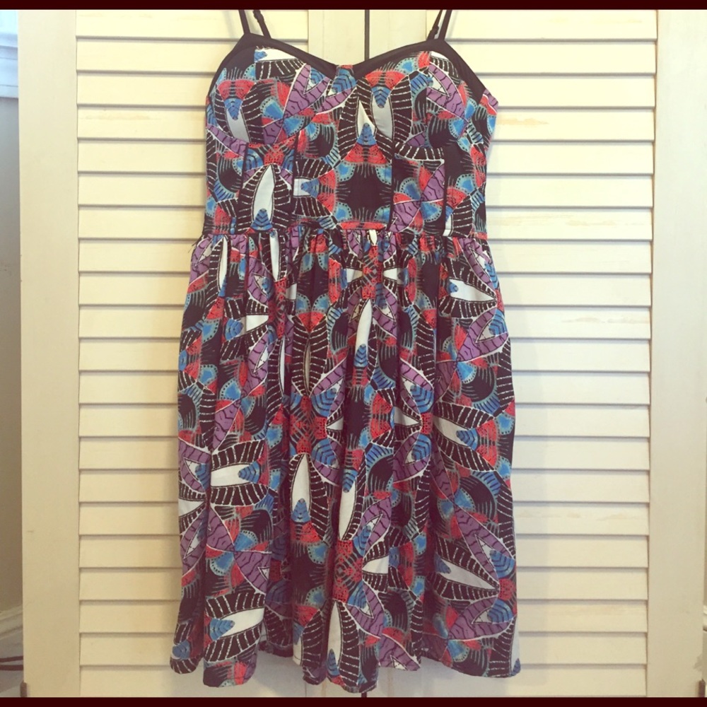 Super flattering summer dress!