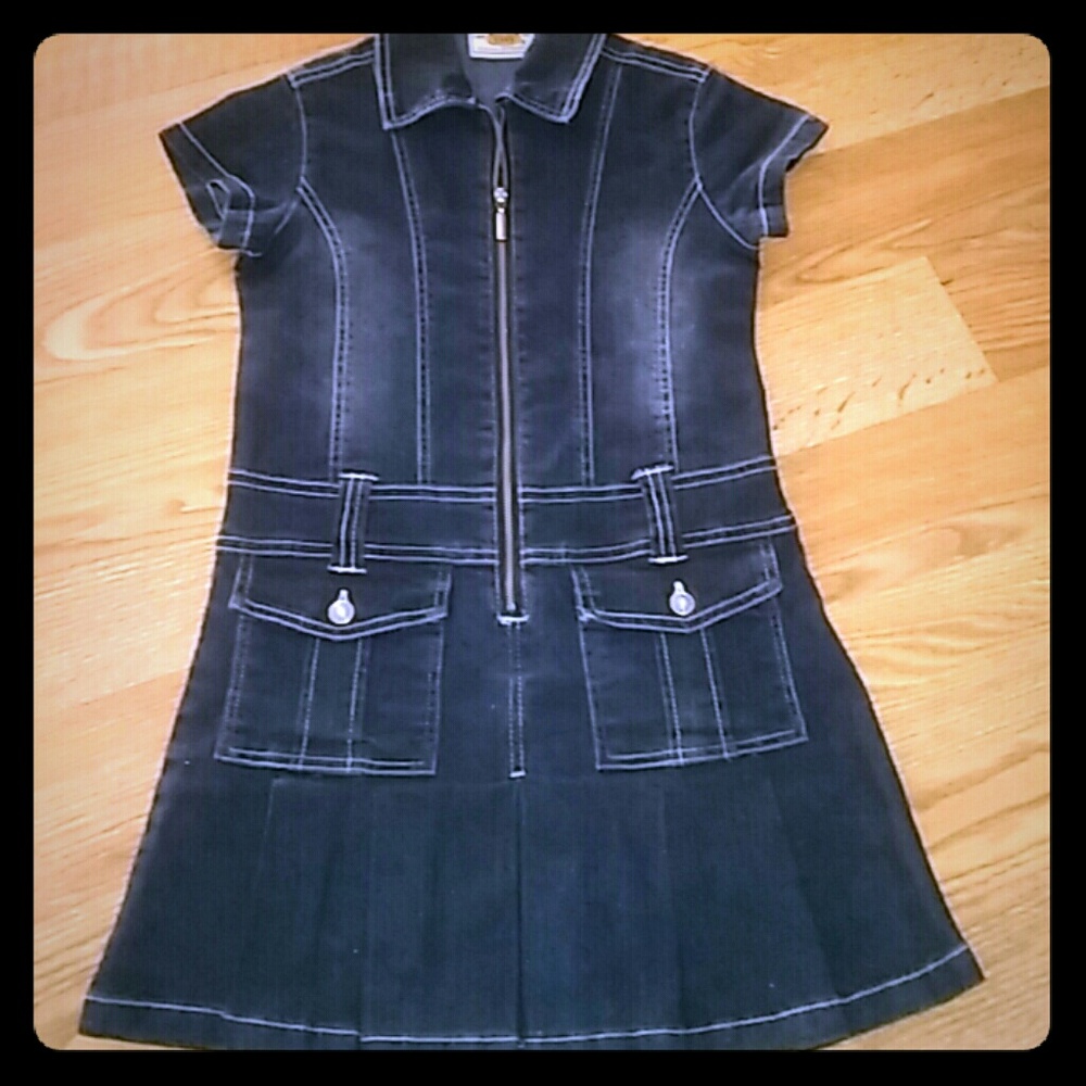 Girl's Dress