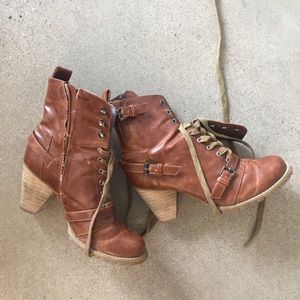 Deena & Ozzy Urban Outfitters Ankle Boots