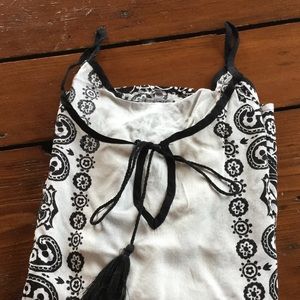 Black and off white printed Cold-shoulder top