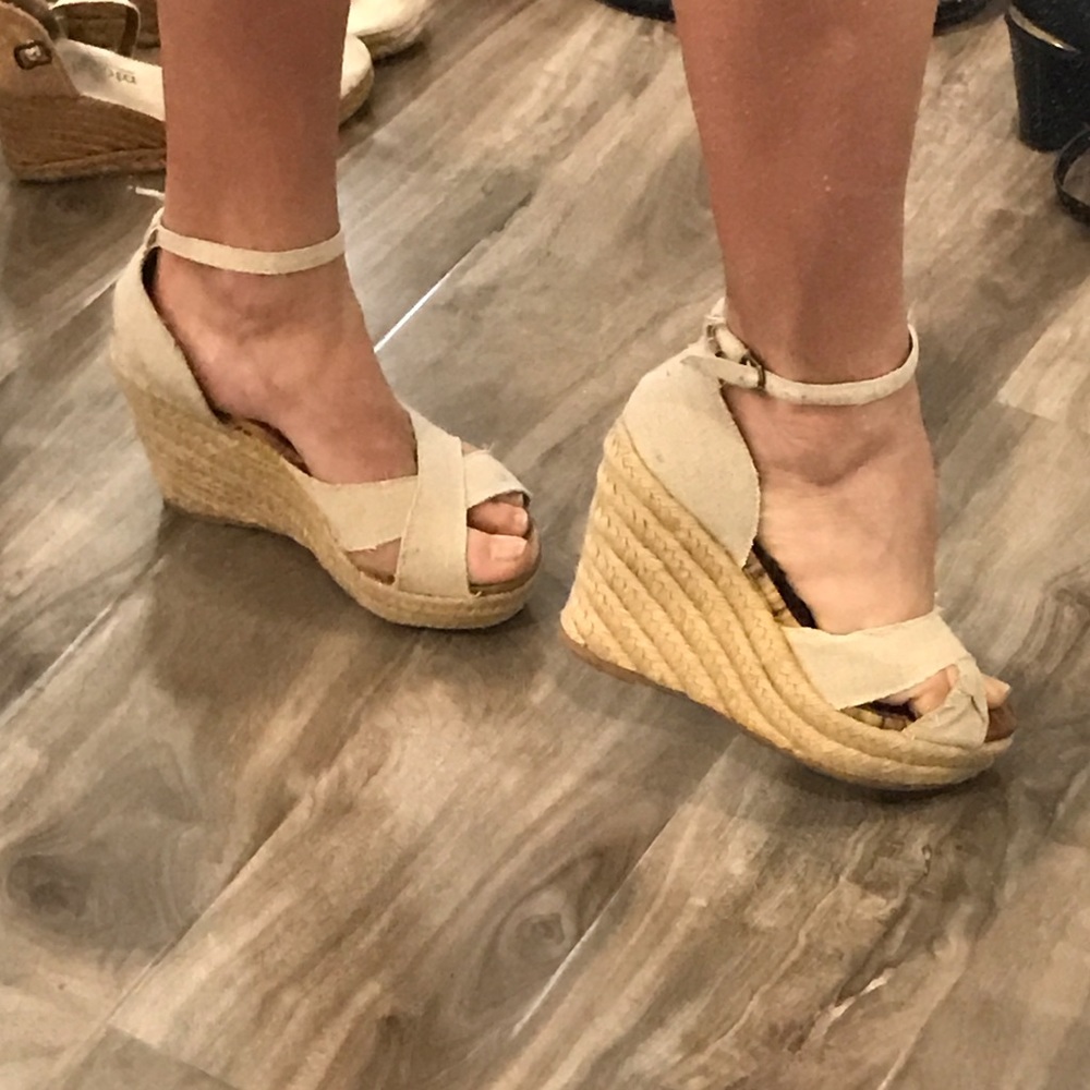 Rocket dog tan wedges