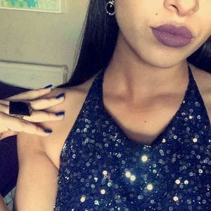 Meet your Posher, Fatima