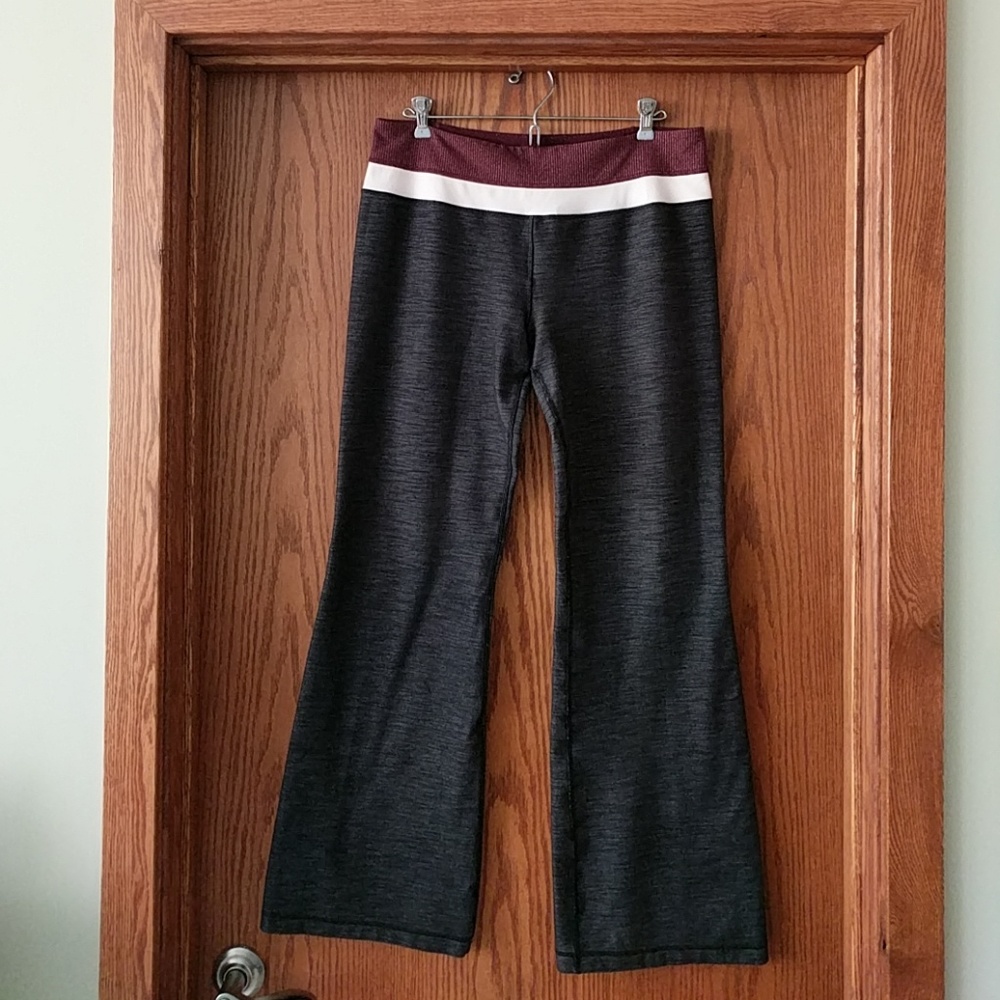 Lululemon yoga pants