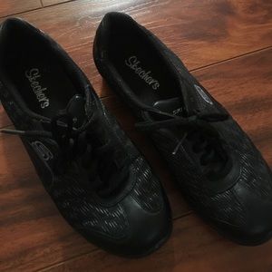 Skechers running shoes size 7