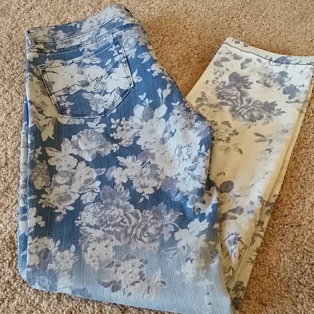 Soho Ankle Legging, Floral Print Denim