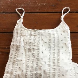 Crop top/cold shoulder top