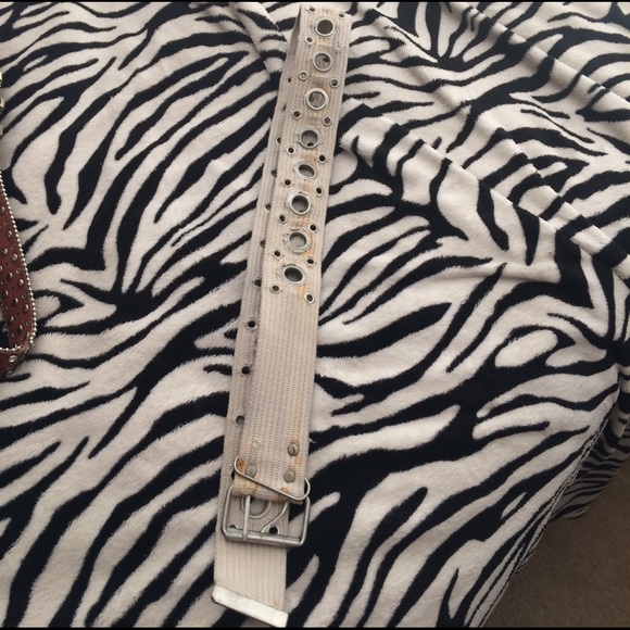 Belts - Picture 4 of 4