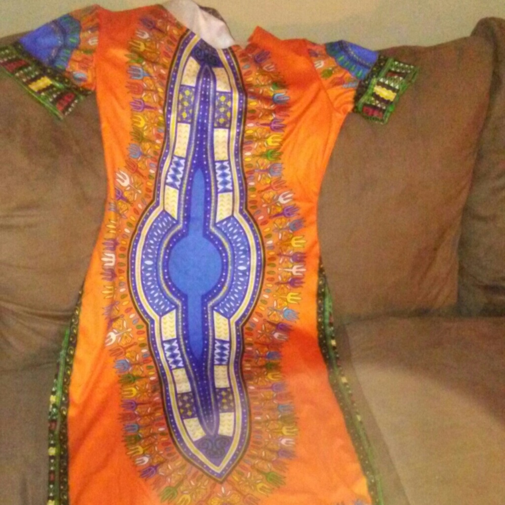 Dashiki dress in hat