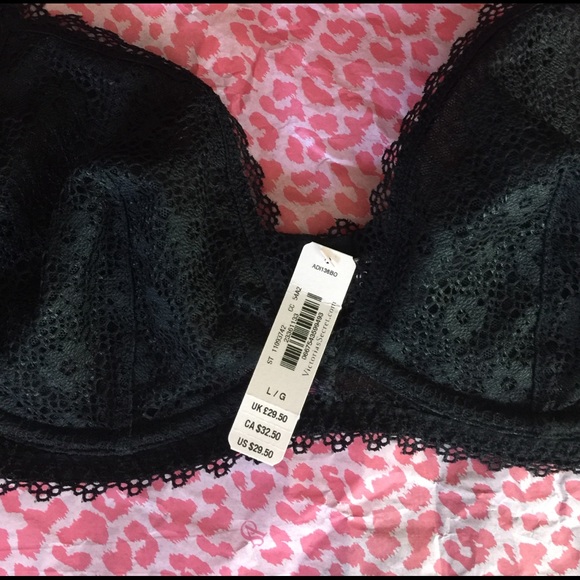 BNWT VS BRALETTE - Picture 2 of 4