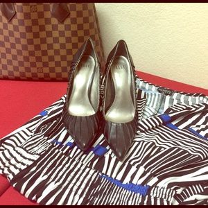 Elle black point pumps