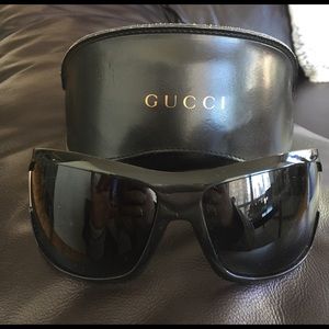 Gucci sunglasses black