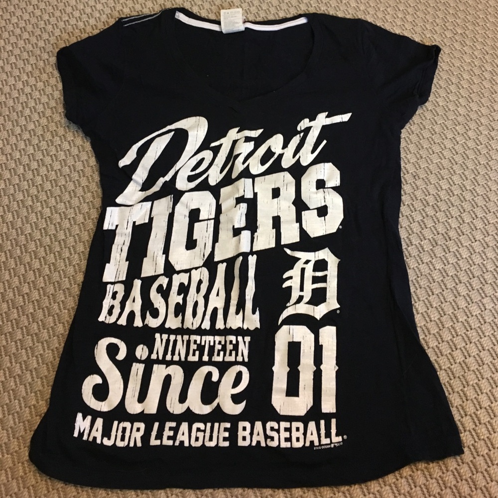 Detroit tigers tshirt