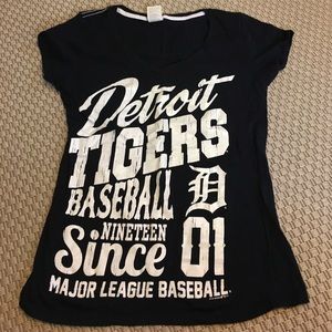 Detroit tigers tshirt