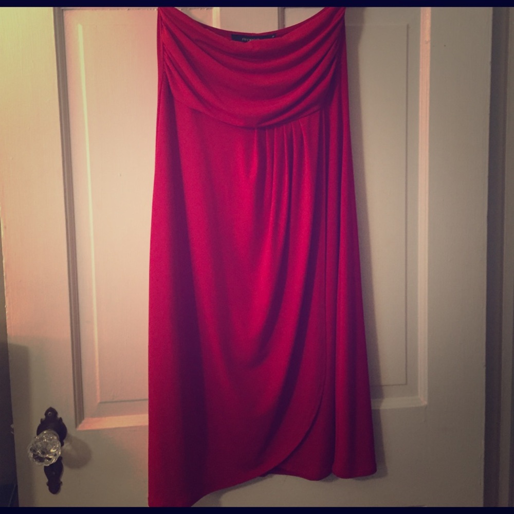 Red strapless dress