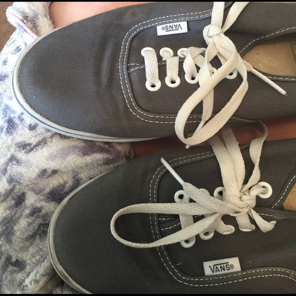 Grey vans - Picture 2 of 2