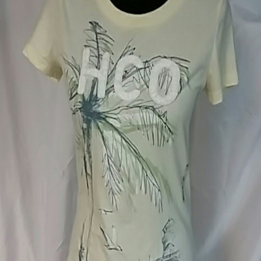 NWT BUNDLE OF 3 HOLLISTER T SHIRTS