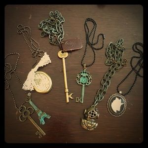 Vintage inspired handmade jewelry 💜