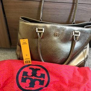 East West Large Tote Moss Gold Tory Burch