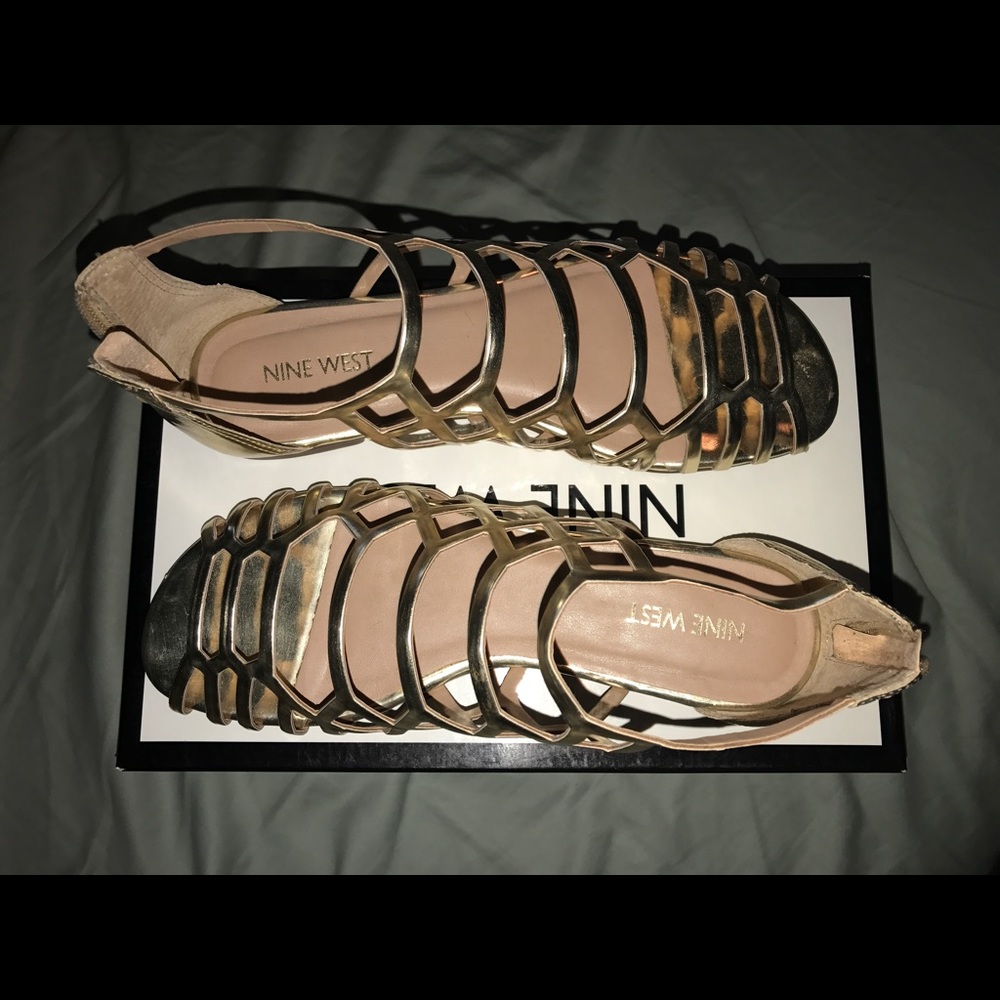 Nine West gold gladiator sandals w/ box worn once