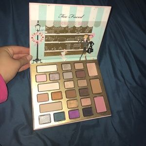 Too Faced Christmas in New York palette