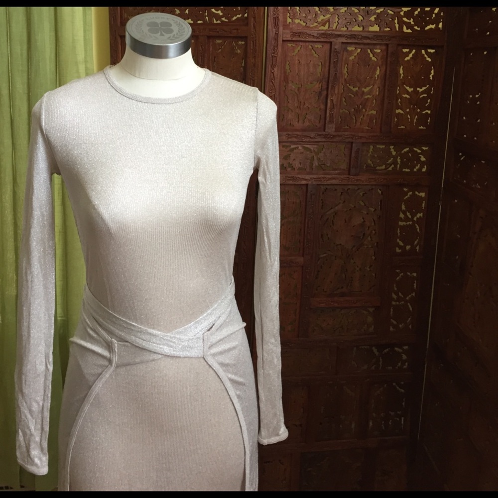 *1 LEFT* KEMPNER liv wrap dress
