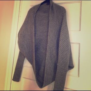 Club Monaco XS slouchy sweater