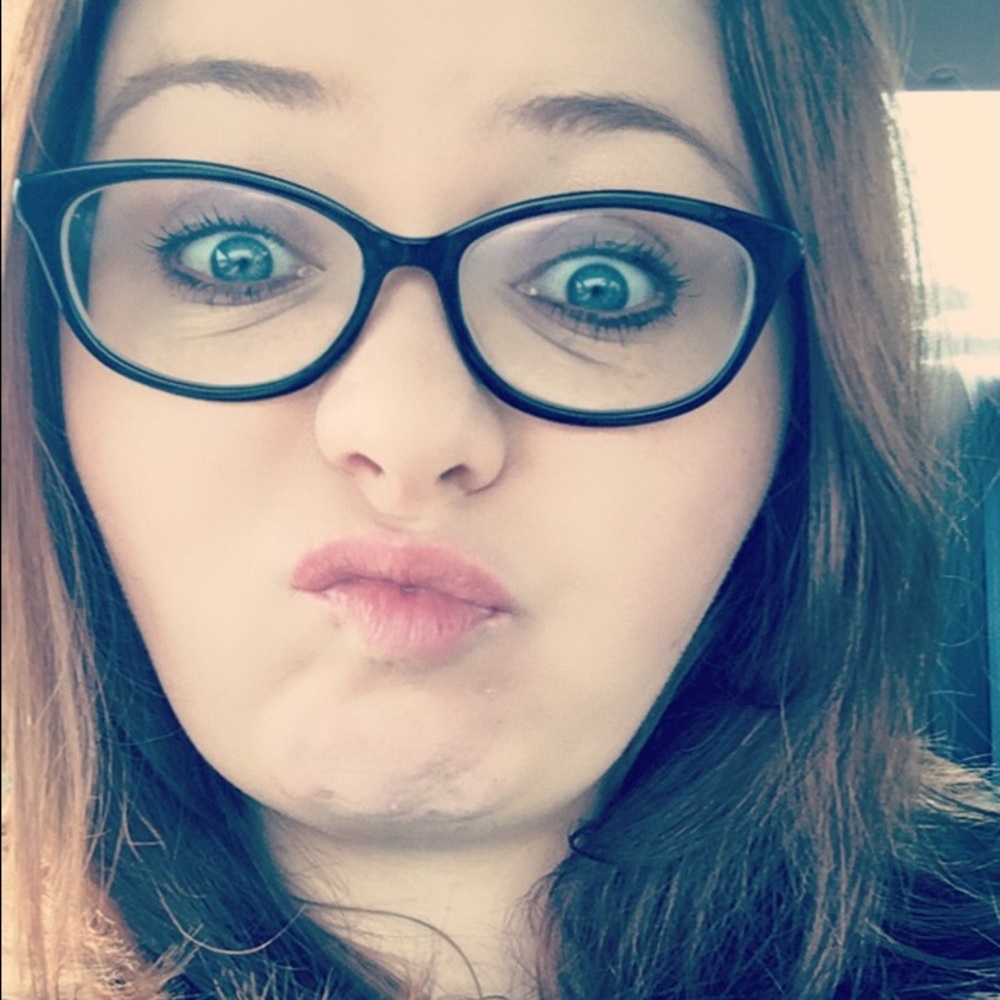Meet your Posher, Sari