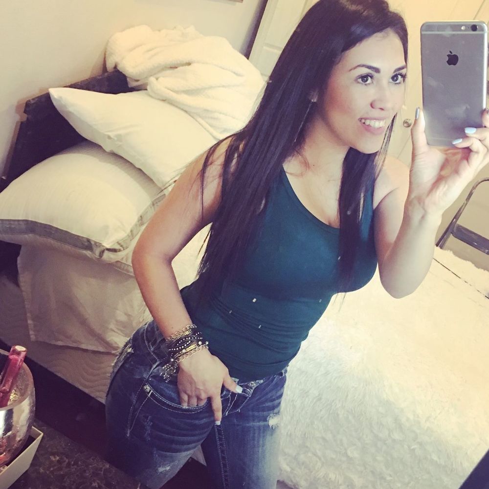 Meet your Posher, Sandy