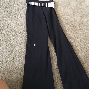 Lulu lemon yoga pants size 2