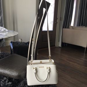Michael Kors authentic white savannah medium