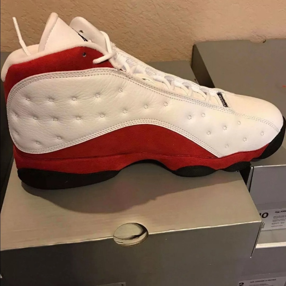 Jordan retro Cherry 13s
