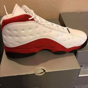 Jordan retro Cherry 13s