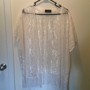 White lacey fringe kimono top
