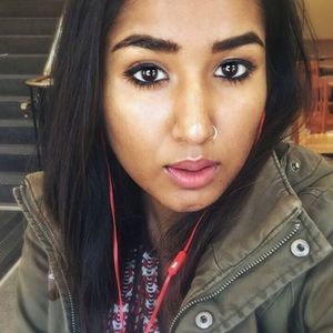 Meet your Posher, Akshara
