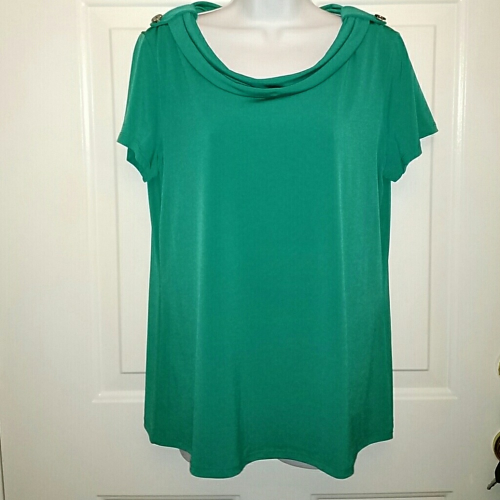 Jaclyn Smith top