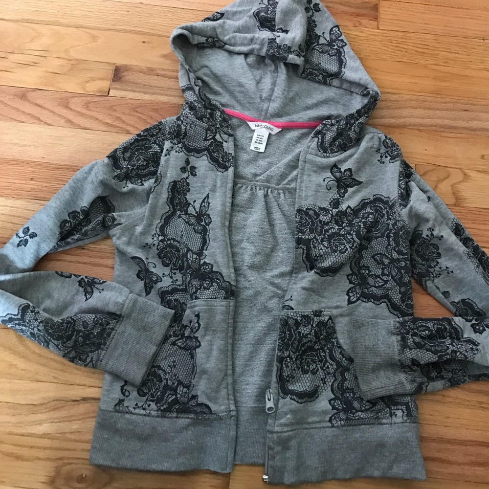 Hooded sweater