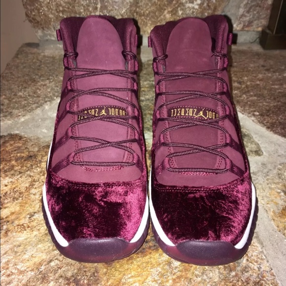 Jordan 11 Velvet Heirness - Picture 1 of 7