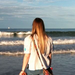 Meet your Posher, Hillary