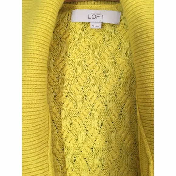 Ann Taylor Sweaters - LOFT Citron Sweater Sz XS Ann Taylor Sweaters - LOFT Citron Sweater Sz XS